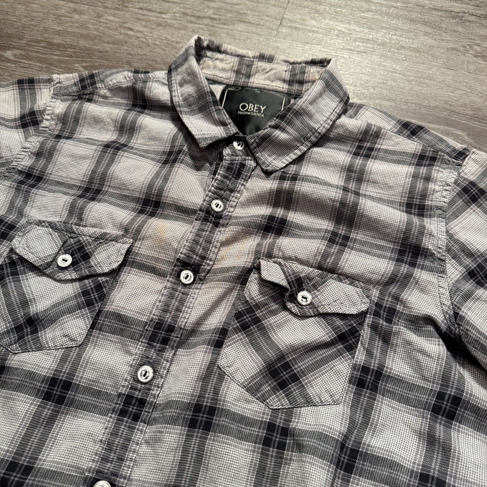 Obey Propaganda Shirt Mens Large Gray Black Plaid Pocket Short Sleeve Button Up